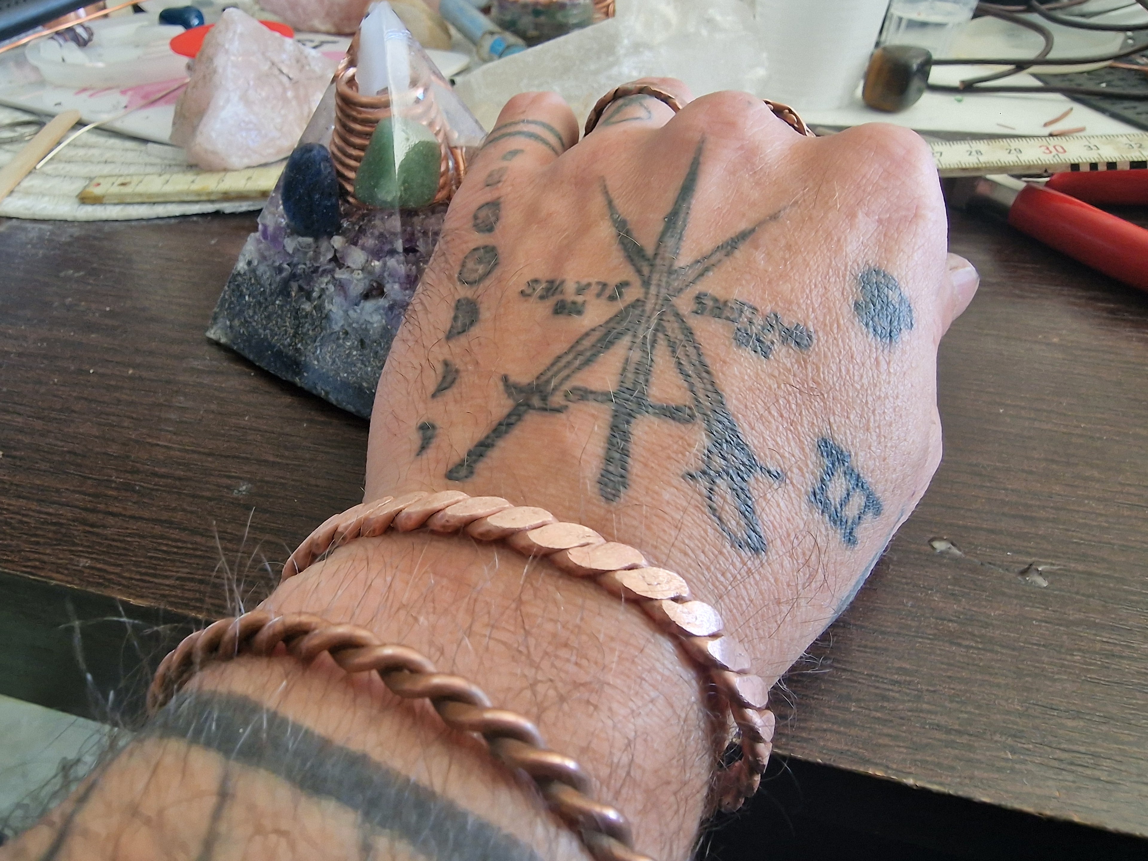 Empowerment Cubit kovácsolt Réz Karperec - A&T Harmonies