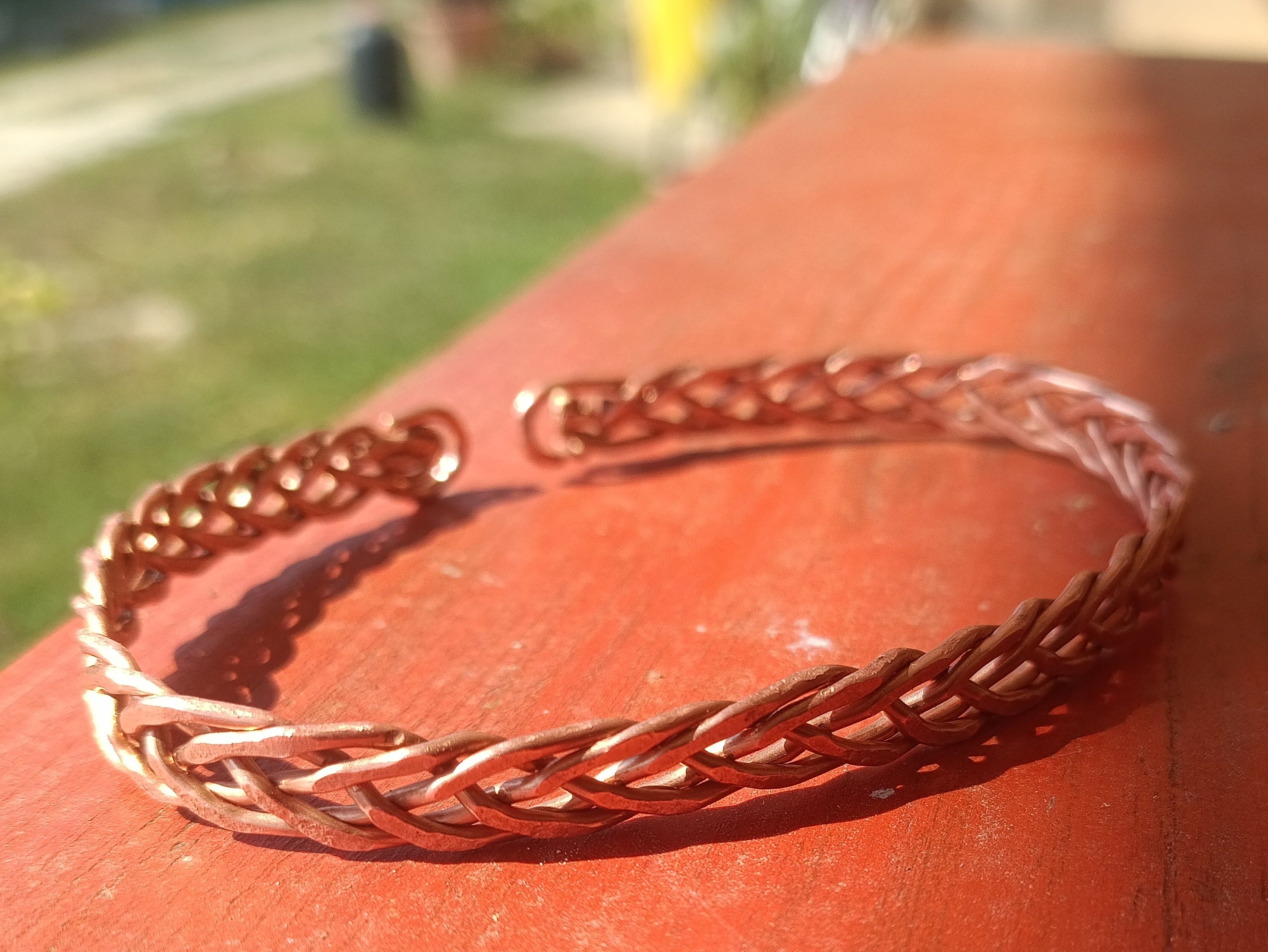 Életfonat – Kézzel sodort réz karperec - A&T Harmonies