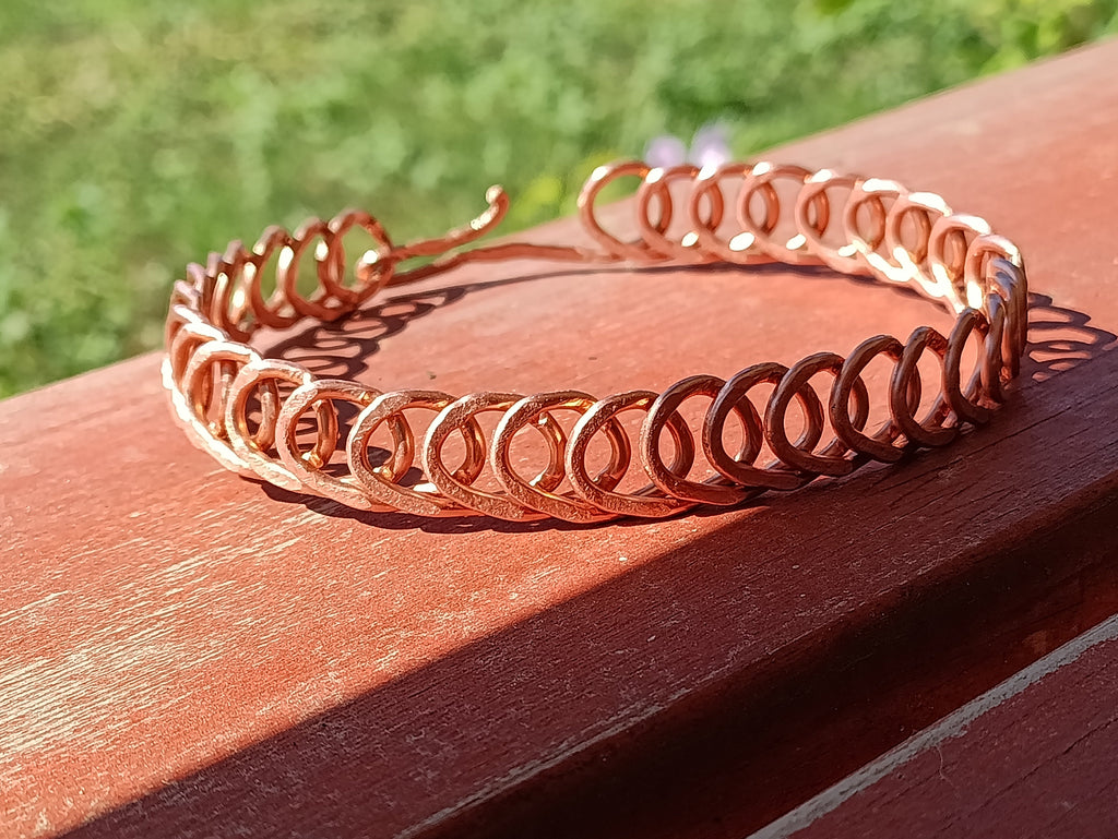 Végtelen Spirál – Kézzel kovácsolt réz karperec( 15-19 cm ) - A&T Harmonies