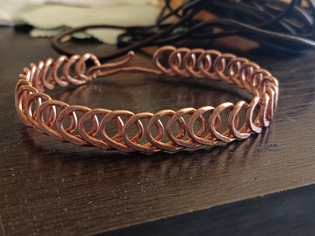 Végtelen Spirál – Kézzel kovácsolt réz karperec( 15-19 cm ) - A&T Harmonies